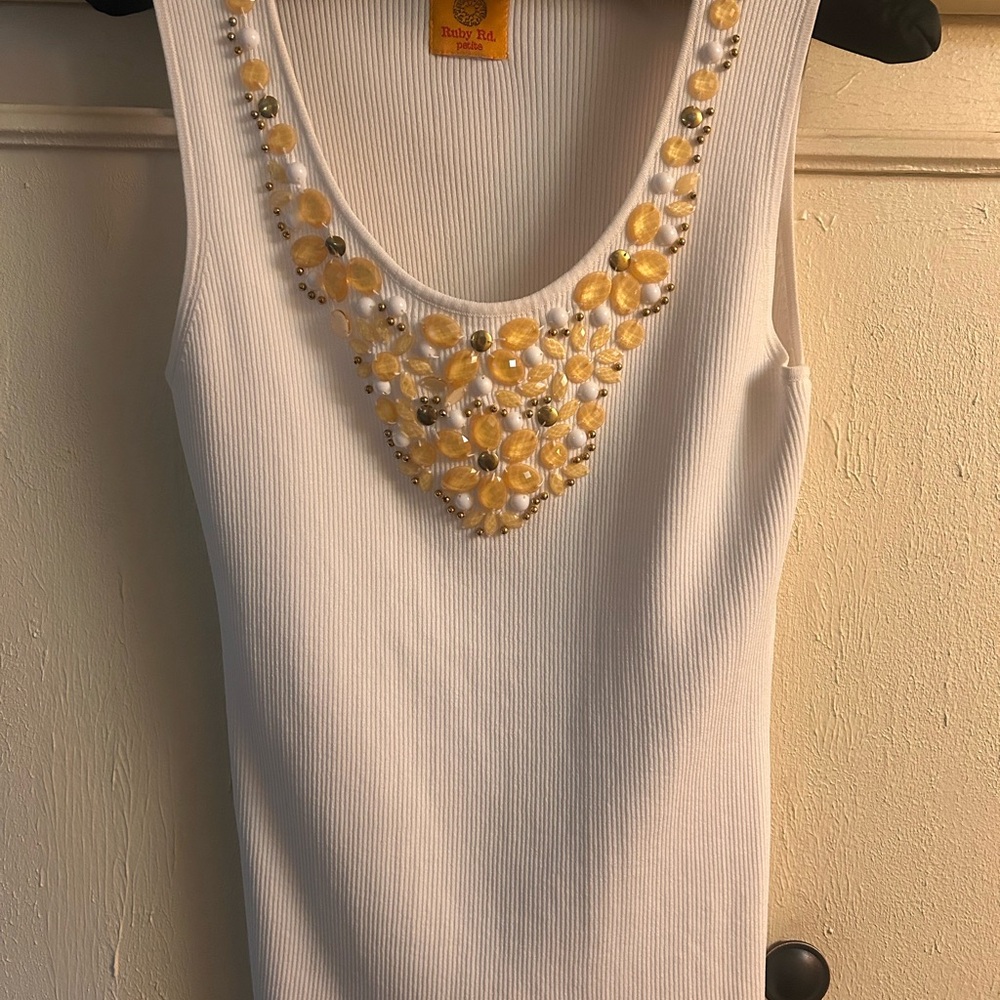 Ruby Rd. White Ribbed Top